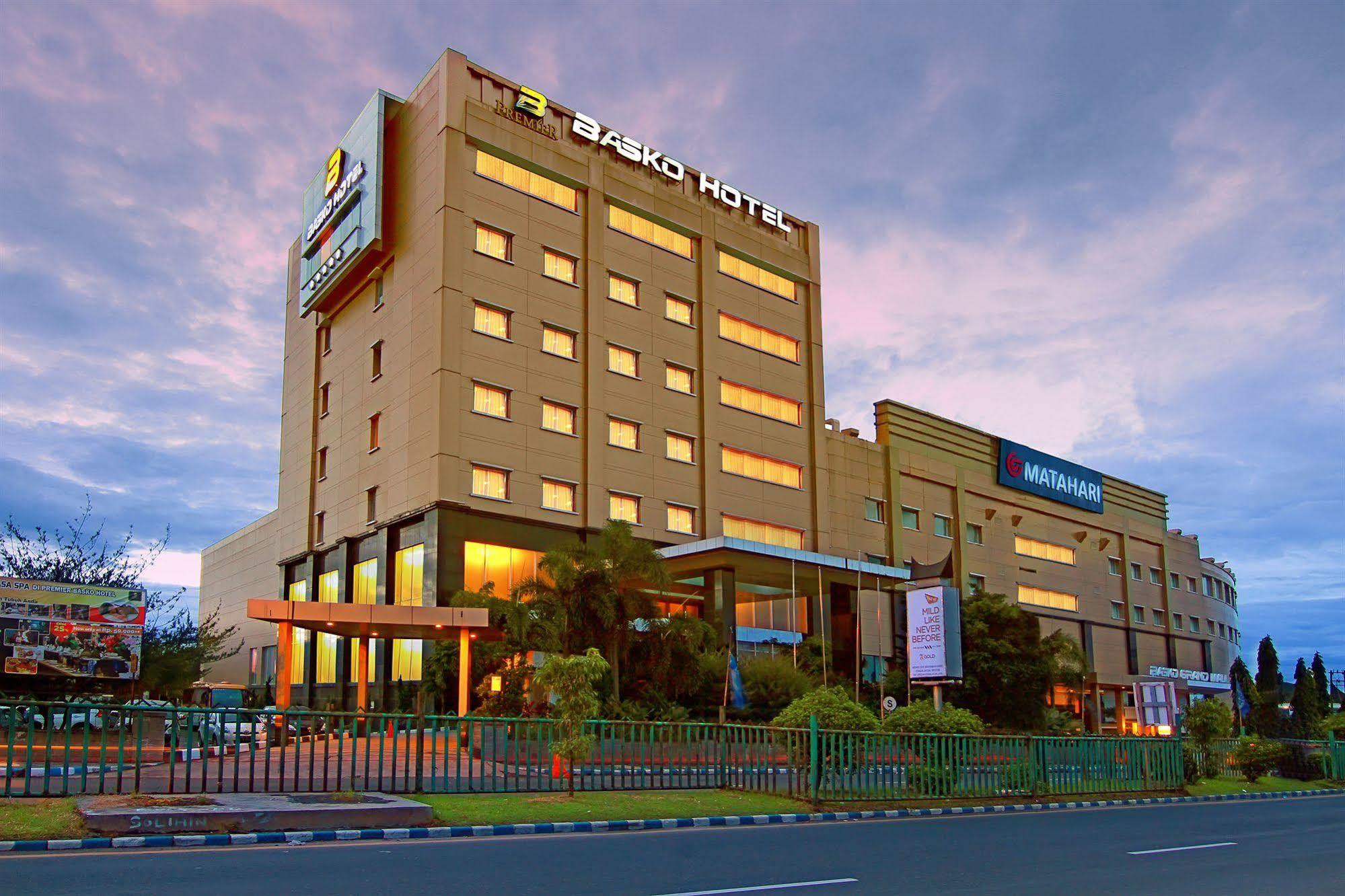 Premier Basko Hotel Padang  Exteriér fotografie